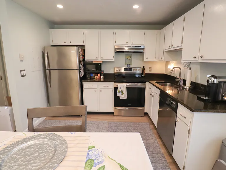 54 Fairfield Park — Photo 10
