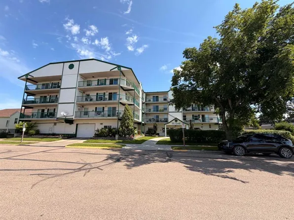 848 S 4th Ave #309, Wainwright, AB T9W 1V6
