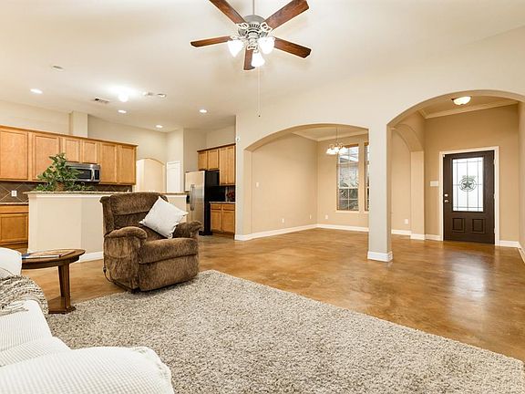 4th image of 1710 Prince Dr