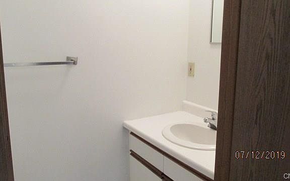 3rd image of 943 Kieff Dr