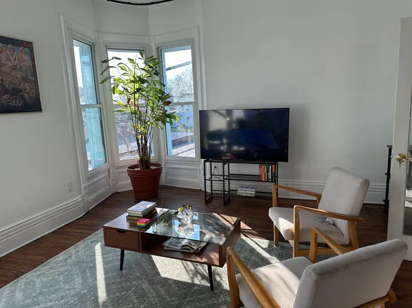 2565 Bank St, Louisville, KY 40212