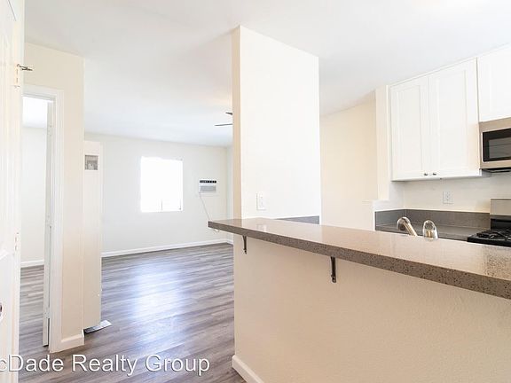2nd image of 4382 53rd St APT 8