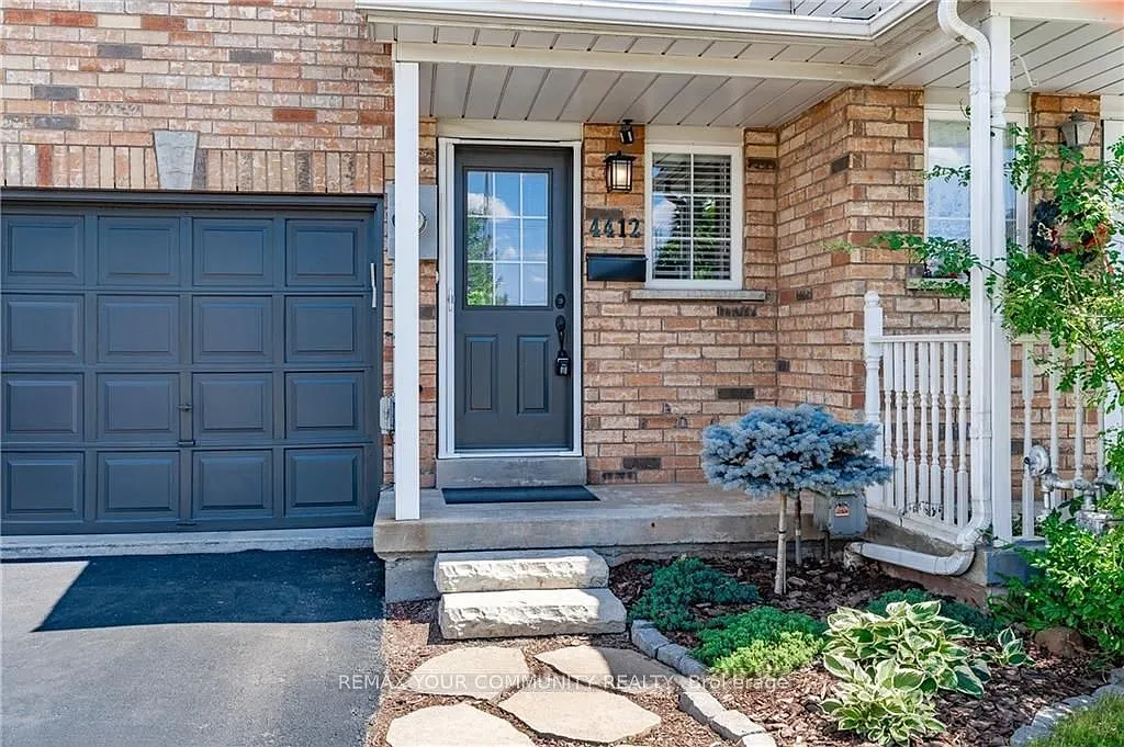 3 bed, $3,100 — Photo 2