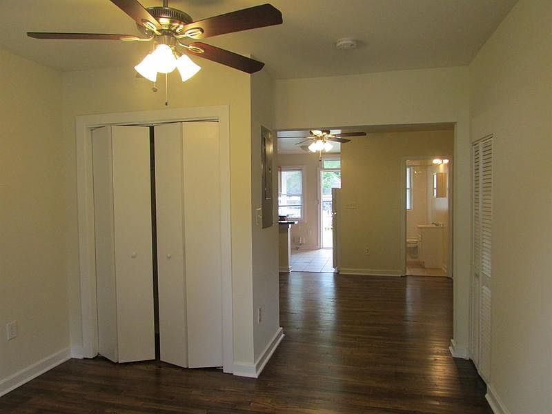 1st image of 1919 Lakeview Ave APT 2