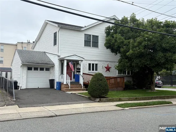 322 Grove St, East Rutherford, NJ 07073