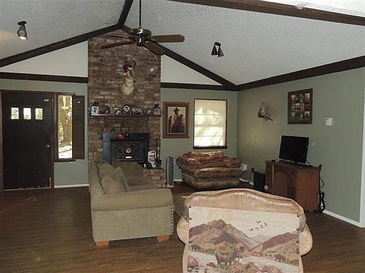 2nd image of 171 Hickory Holw