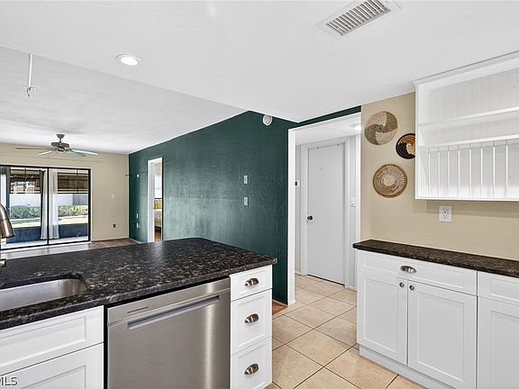 4th image of 1251 Barrett Rd APT 702