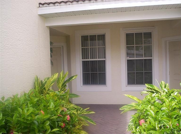 Home for Sale in Fort Myers, FL $159,900