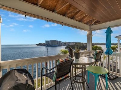 5266 Beach Dr SE APT D, Saint Petersburg, FL, 33705