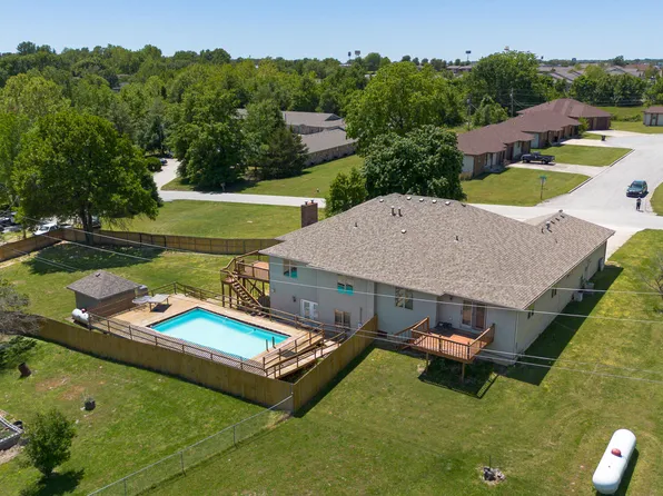 654/656 Pine Ridge Street, Marshfield, MO 65706