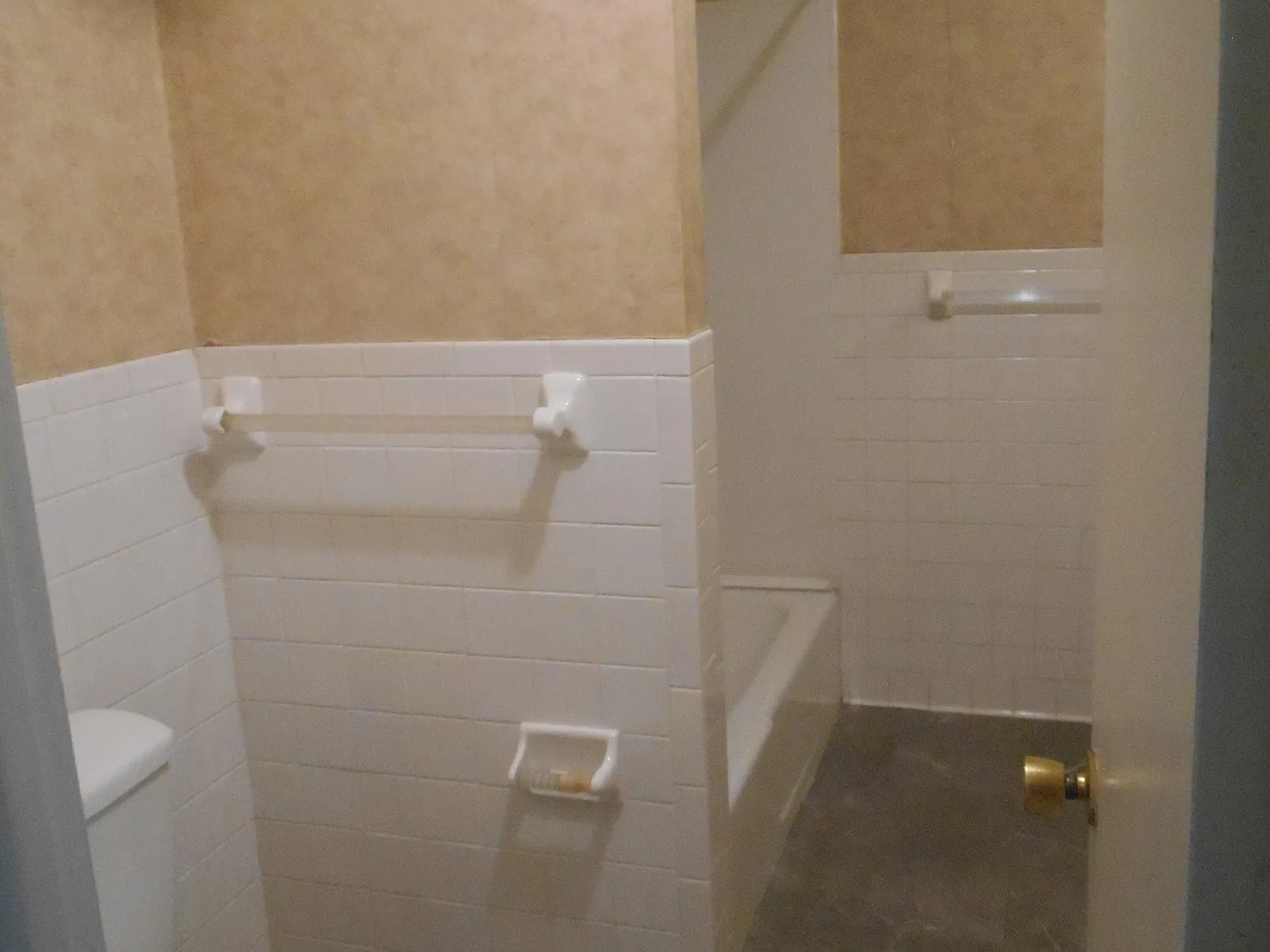 2 bed, 800 sqft, $1,200 — Photo 4