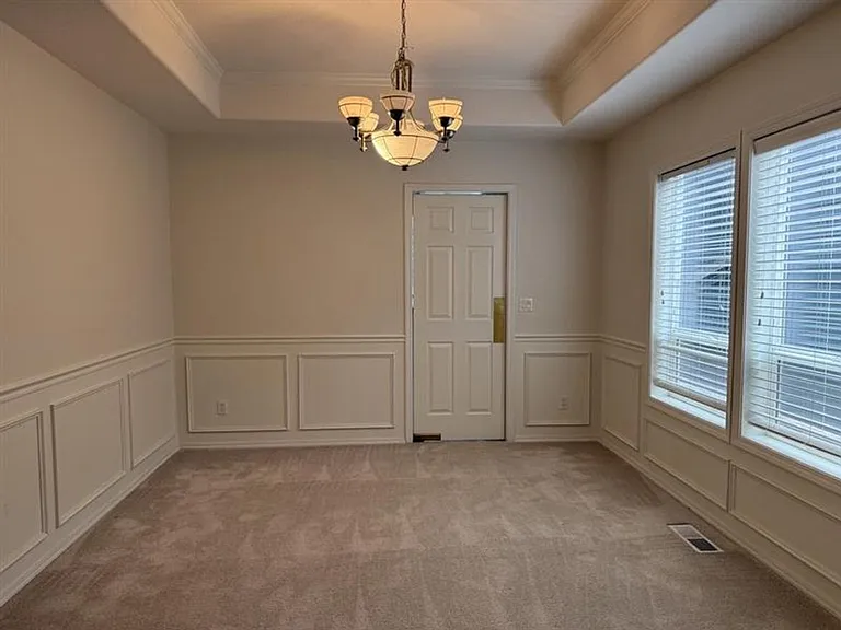12556 NW Brimpton Ct — Photo 2