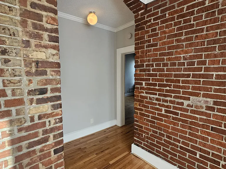 607 Lindsay St #4 — Photo 4
