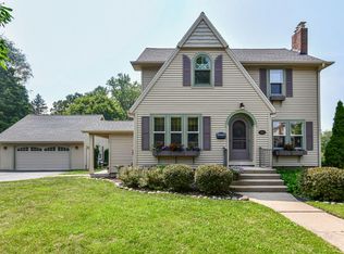 222 N Church St, Elkhorn, WI