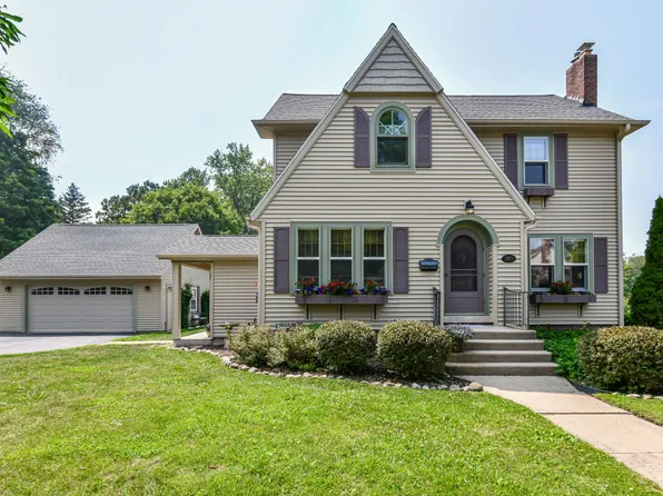 222 North Church STREET, Elkhorn, WI 53121