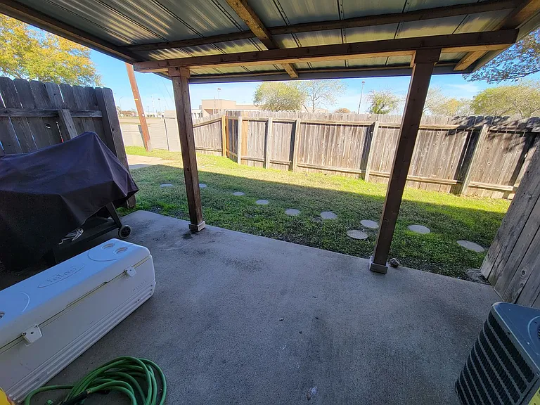 1411 Airline Dr #A — Photo 22