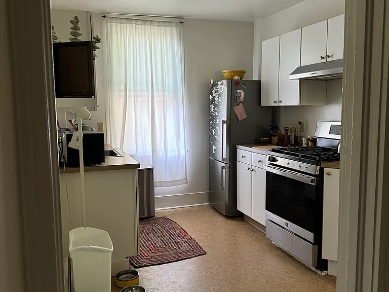 130 Robinson Pkwy #1 — Photo 7