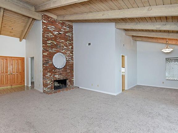 4th image of 1081 Barrow Ct