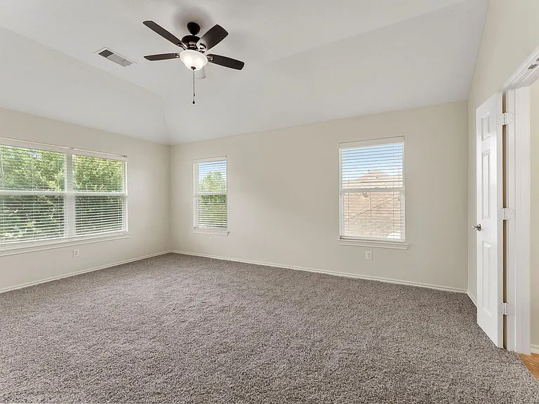 17815 Misty Pond Ct — Photo 12