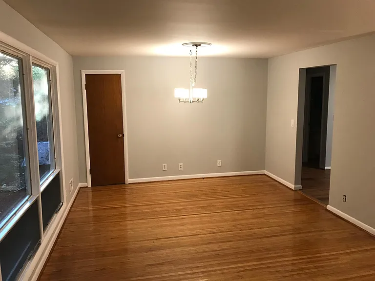 345 Russell Ave — Photo 13