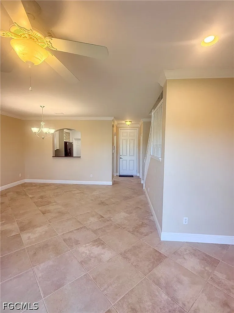 3 bed, 2.5 bath, 1611 sqft, $2,000 — Photo 4