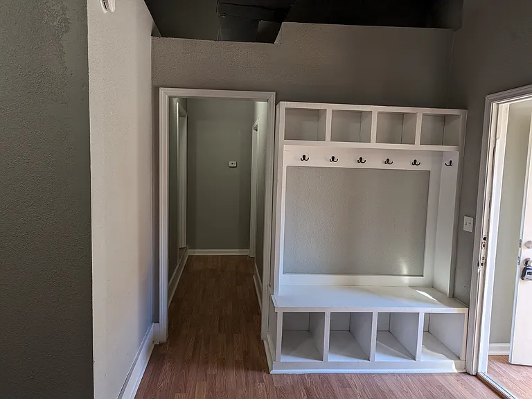 221 Main St #1-4 — Photo 2