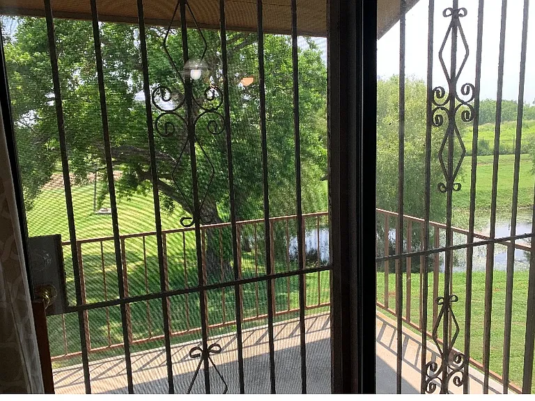 305 Calle Amistosa #P402 — Photo 9