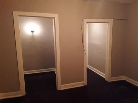 5th image of 2526 Bellevue Ave