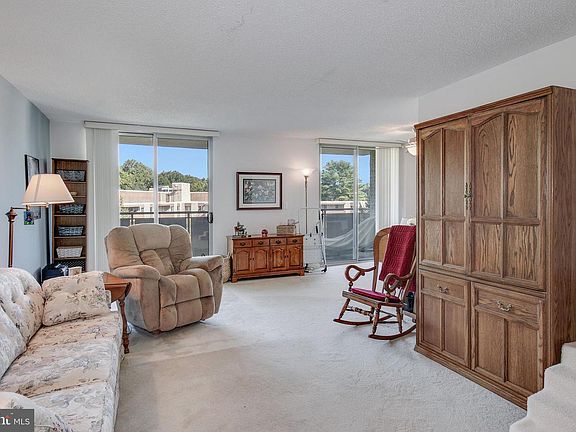 5th image of 7501 Democracy Blvd #B