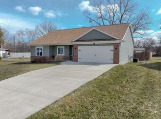 1090 Alhi St, Waterford, MI