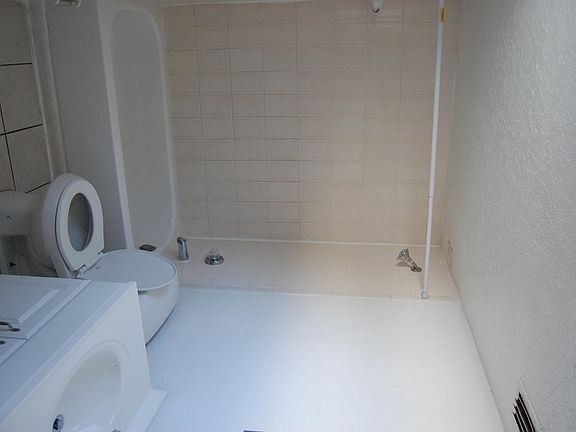 5th image of 4771 78th Ave N APT 103