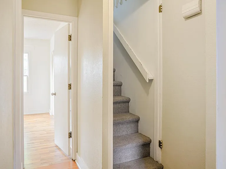 4728 NE Alberta Ct — Photo 17
