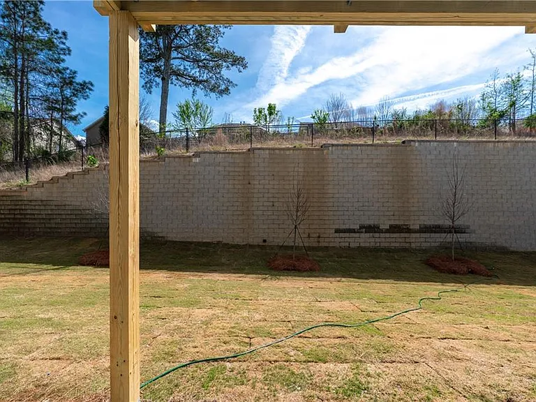 376 Sunset Hollow St — Photo 34