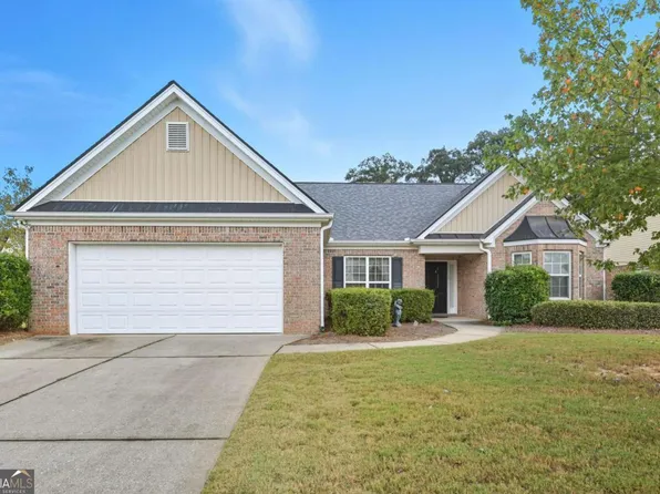 458 Lakeview Bend Cir, Jefferson, GA 30549