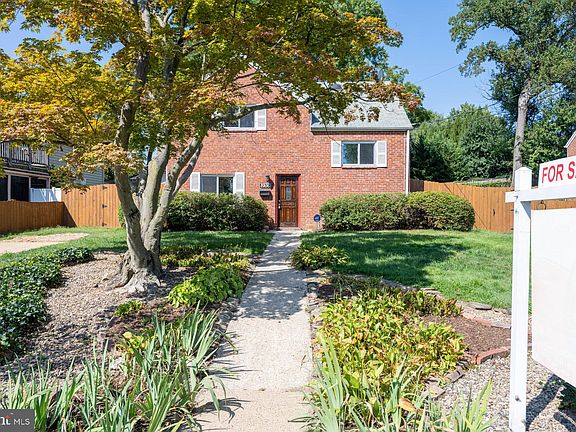 3rd image of 2308 Brilyn Place Fls