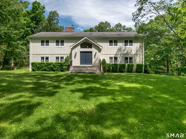 50 Ravenwood Drive, Weston, CT 06883