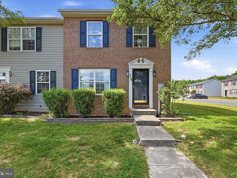 1st image of 336 Surrey Club Ln