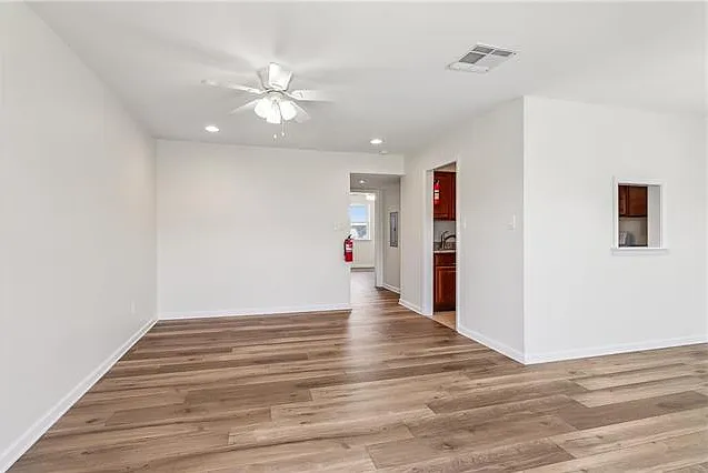 723 Adams St #301 — Photo 3
