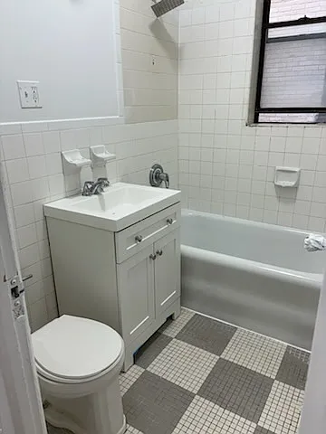 1 bed, 618 sqft, $1,800 — Photo 4