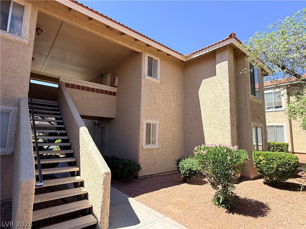 7200 Pirates Cove Rd Unit 2033, Las Vegas, NV - View 2