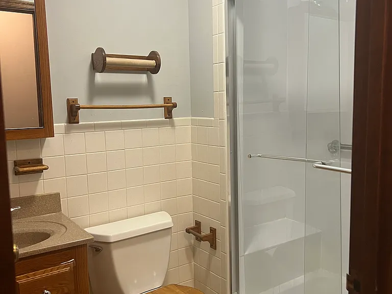 1007 Lee Jackson Dr — Photo 7