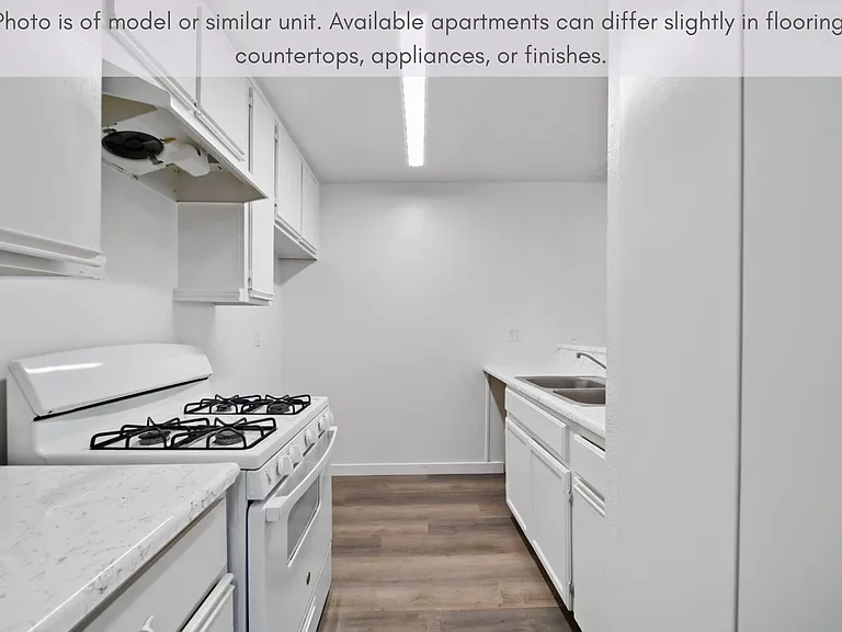 Suncrest Apartments — Photo 15