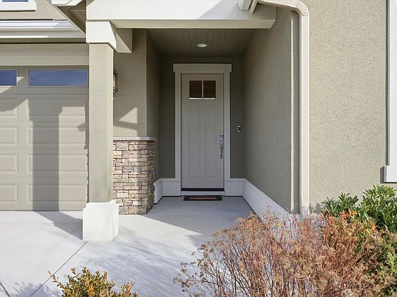 5th image of 3170 Mountain Quail Ln