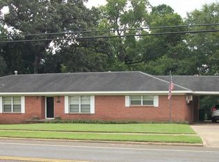 1010 E Park Ave, Palestine, TX 75801