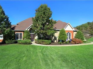 115 Oakview Dr, Cranberry Twp, PA 16066