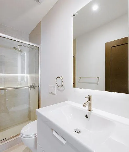 5257 San Vicente Blvd — Photo 9