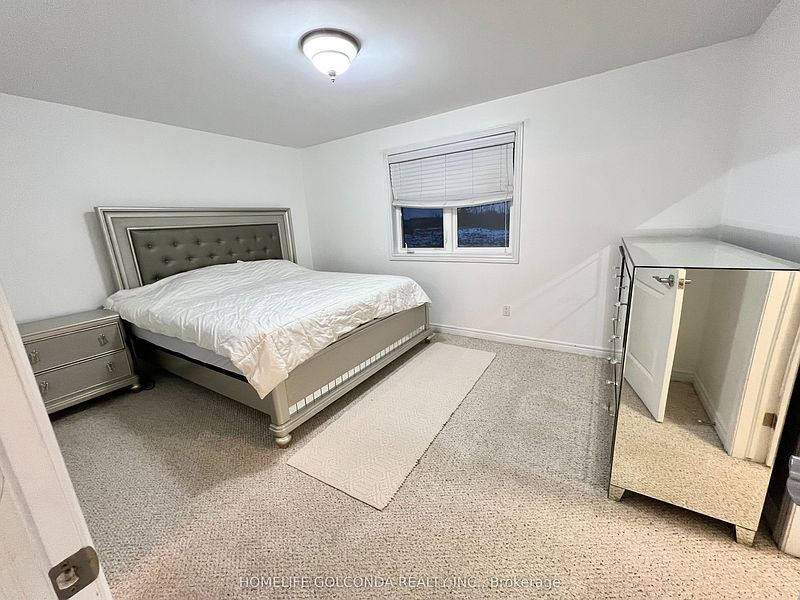 Oakville Townhouse for rent - 4 Bedrooms — photo 11