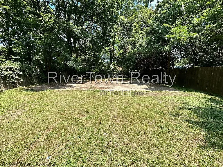 3034 Sunrise St — Photo 15