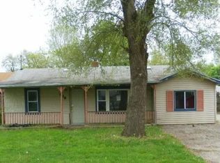 636 S Loucks St, Aurora, IL 60505