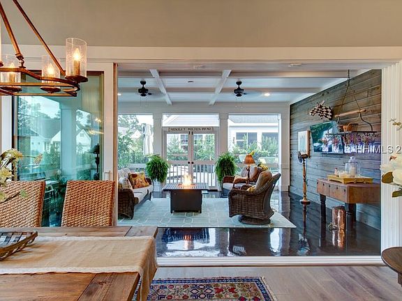 3rd image of 14 Lavender Cir